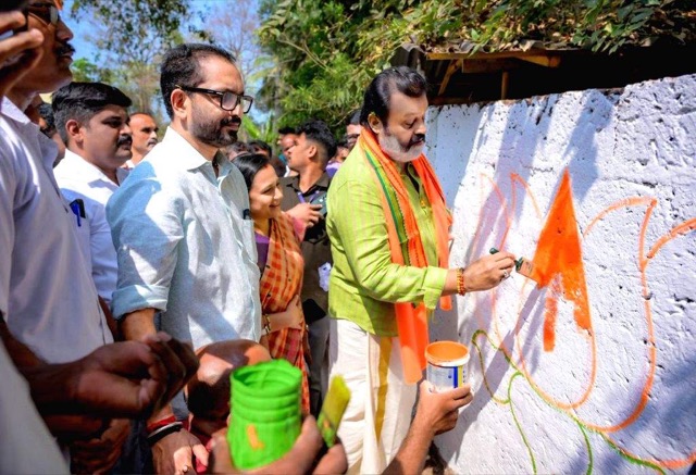 Suresh Gopi taking part in a public political activity in Kerala alongside other party workers